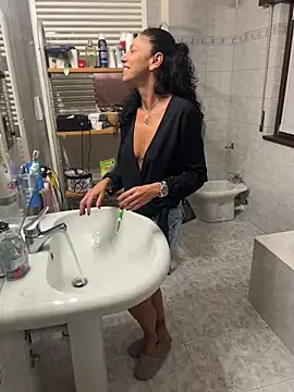 eddivad6974 online show from 19, 9, 2025