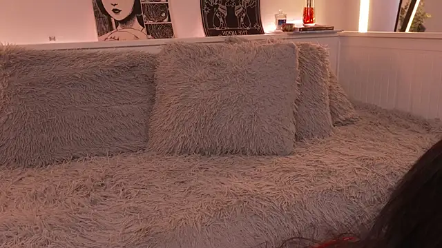 sophieee art online show from 4, 2, 2026