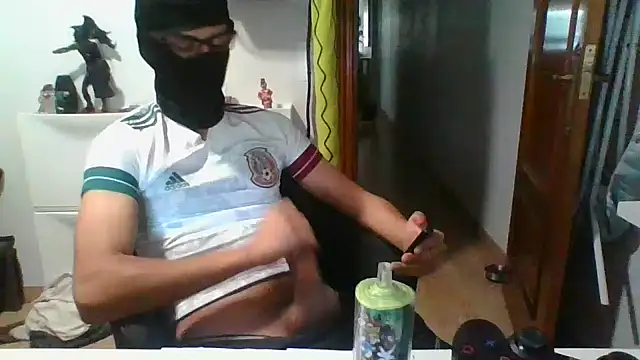 Snapshot of mexboy_13 chatting on 4, 3, 2026 mexboy 13 online show from 4, 3, 2026