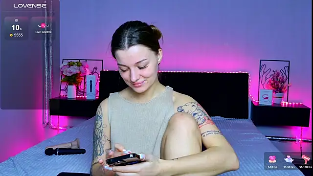 LindaBrilliant online show from 17, 12, 2025