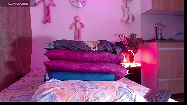 AllysonStonne online show from 24, 3, 2026