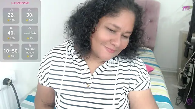 abigail 21  online show from 13, 4, 2026