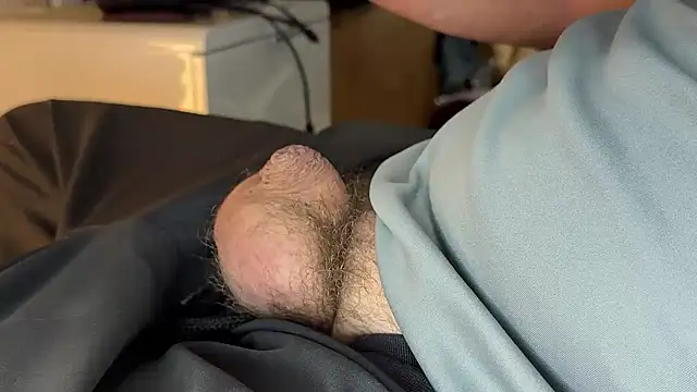 Snapshot of hornysmallcockgermany chatting on 19, 11, 2025 hornysmallcockgermany online show from 19, 11, 2025