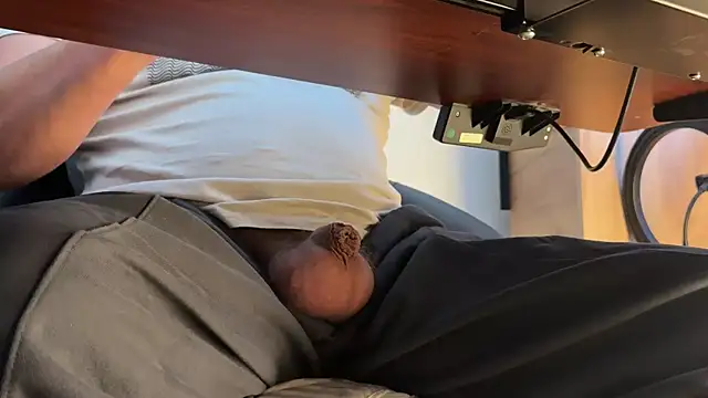 Snapshot of hornysmallcockgermany chatting on 4, 3, 2026 hornysmallcockgermany online show from 4, 3, 2026