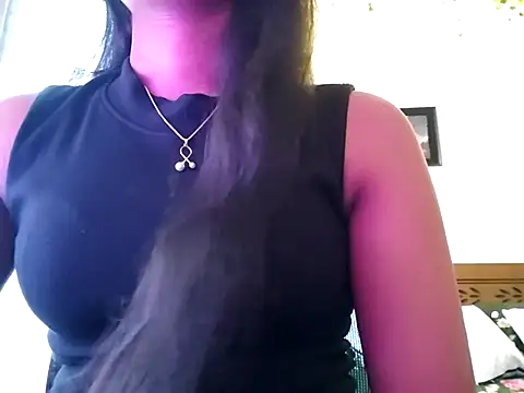 Snapshot of Maria--Strella chatting on 30, 10, 2025 Maria--Strella online show from 30, 10, 2025