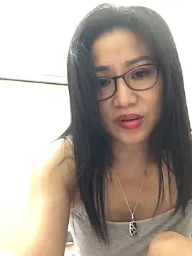 Vitamin sexy online show from 5, 10, 2025