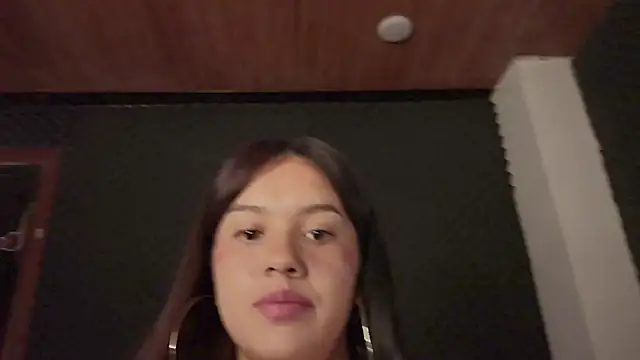 Snapshot of gigifontaine__ chatting on 28, 9, 2025 gigifontaine   online show from 28, 9, 2025