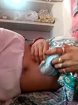 Snapshot of SpicyRoshni chatting on 4, 5, 2026 SpicyRoshni online show from 4, 5, 2026