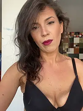 Snapshot of AlyaRei chatting on 13, 6, 2026 AlyaRei online show from 13, 6, 2026