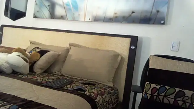 Snapshot of Mirianzapata_1 chatting on 16, 5, 2026 Mirianzapata 1 online show from 16, 5, 2026