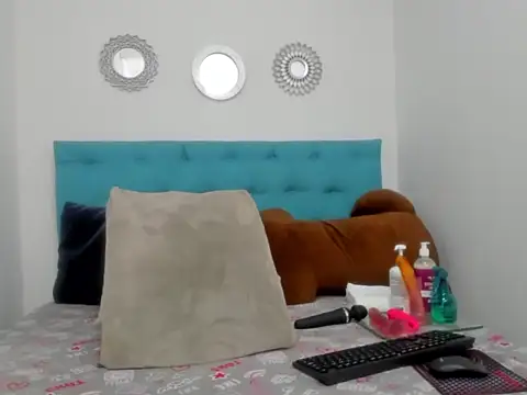 candy big tits18 online show from 19, 11, 2025