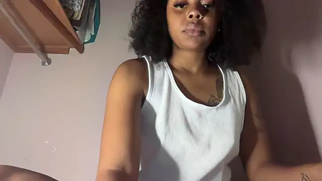 Liaprettygirl online show from 15, 3, 2026