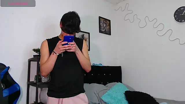 Gael Jones online show from 26, 10, 2025