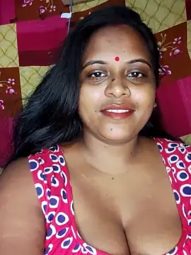 Snapshot of Hot-Show2 chatting on 9, 9, 2025 Hot-Show2 online show from 9, 9, 2025