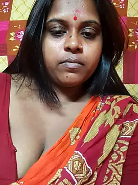 Snapshot of Hot-Show2 chatting on 16, 10, 2025 Hot-Show2 online show from 16, 10, 2025