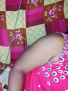 Snapshot of Hot-Show2 chatting on 19, 10, 2025 Hot-Show2 online show from 19, 10, 2025