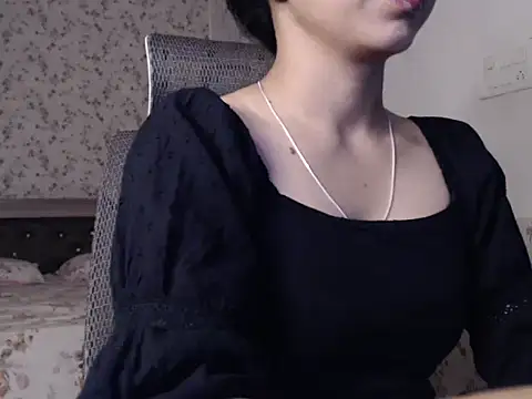 Snapshot of snow_white123 chatting on 24, 10, 2025 snow white123 online show from 24, 10, 2025