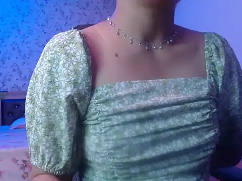 Snapshot of snow_white123 chatting on 6, 11, 2025 snow white123 online show from 6, 11, 2025