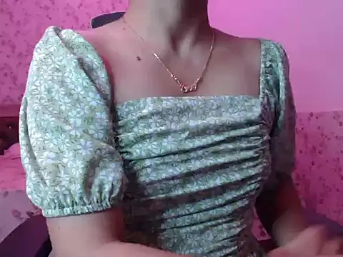 Snapshot of snow_white123 chatting on 23, 11, 2025 snow white123 online show from 23, 11, 2025