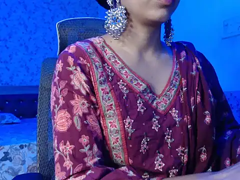 Snapshot of snow_white123 chatting on 17, 12, 2025 snow white123 online show from 17, 12, 2025