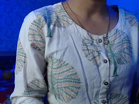 Snapshot of snow_white123 chatting on 5, 1, 2026 snow white123 online show from 5, 1, 2026