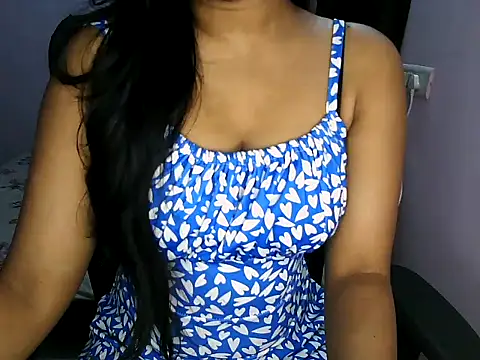 Snapshot of Brownie_baby chatting on 13, 10, 2025 Brownie baby online show from 13, 10, 2025