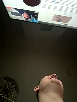 Snapshot of pussyhunter323557 chatting on 26, 9, 2025 pussyhunter323557 online show from 26, 9, 2025