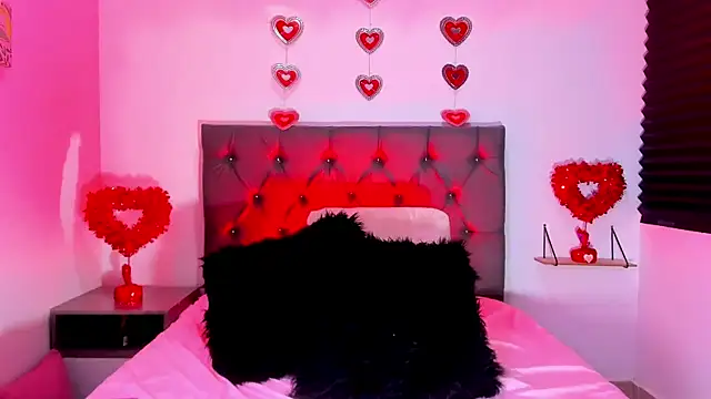 Snapshot of SagiraBelle chatting on 14, 2, 2026 SagiraBelle online show from 14, 2, 2026