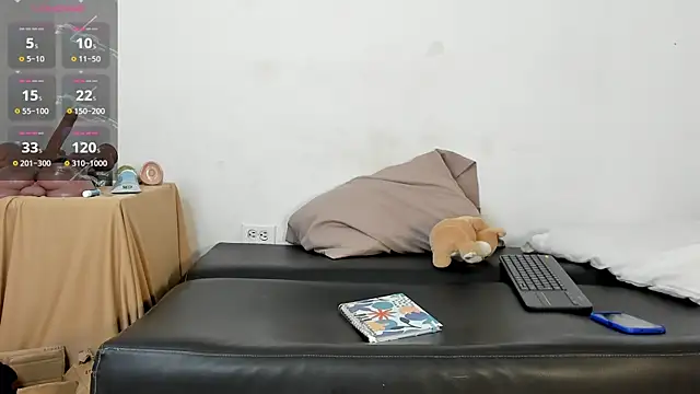 zarek lux online show from 26, 11, 2025