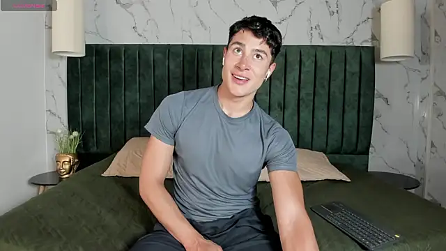 AustinJones  online show from 14, 1, 2026