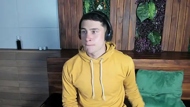 Snapshot of AustinJones_ chatting on 15, 5, 2026 AustinJones online show from 15, 5, 2026