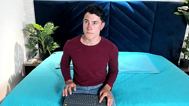 Snapshot of AustinJones_ chatting on 22, 5, 2026 AustinJones online show from 22, 5, 2026