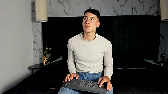 Snapshot of AustinJones_ chatting on 30, 5, 2026 AustinJones online show from 30, 5, 2026