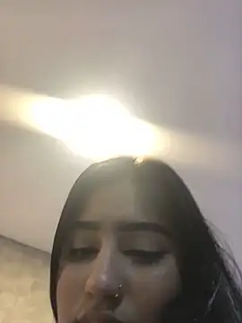 Miia Parker online show from 8, 11, 2025