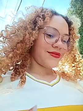 SirenRouge 69 online show from 6, 10, 2025