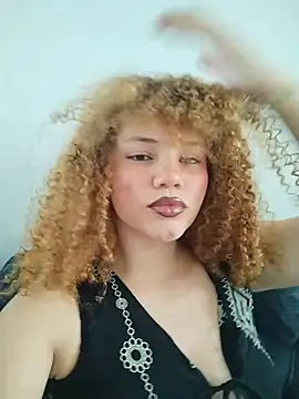 SirenRouge 69 online show from 4, 2, 2026