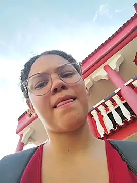 SirenRouge 69 online show from 4, 4, 2026