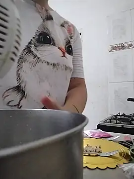 SirenRouge 69 online show from 11, 4, 2026