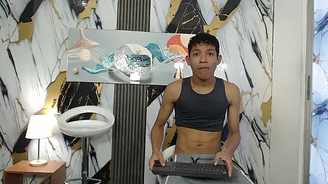 BEAUTY BOYS1 online show from 18, 2, 2026