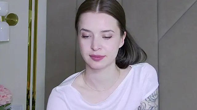 Snapshot of Touch_me chatting on 9, 5, 2026 Touch me online show from 9, 5, 2026