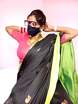 Snapshot of Mohini_Josh069 chatting on 18, 11, 2025 Mohini Josh069 online show from 18, 11, 2025