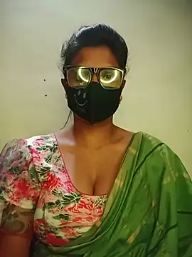 Snapshot of Mohini_Josh069 chatting on 23, 6, 2026 Mohini Josh069 online show from 23, 6, 2026