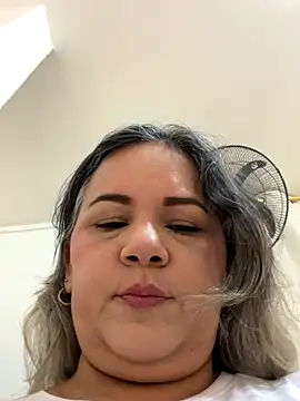 Lucy Milf 474 online show from 18, 11, 2025