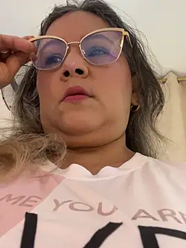 Snapshot of Lucy_Milf_474 chatting on 18, 3, 2026 Lucy Milf 474 online show from 18, 3, 2026