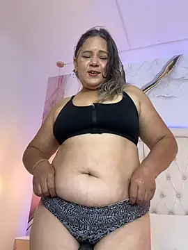 Snapshot of Lucy_Milf_474 chatting on 14, 7, 2026 Lucy Milf 474 online show from 14, 7, 2026
