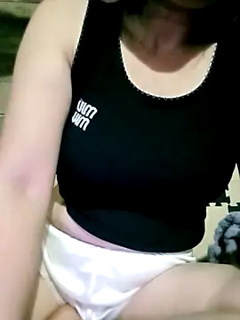 Surrilove online show from 5, 12, 2025