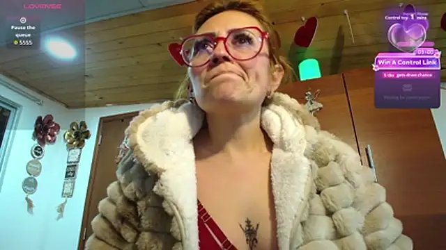 Victoria Fallon online show from 9, 4, 2026