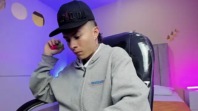 Nascary Fox online show from 7, 4, 2026