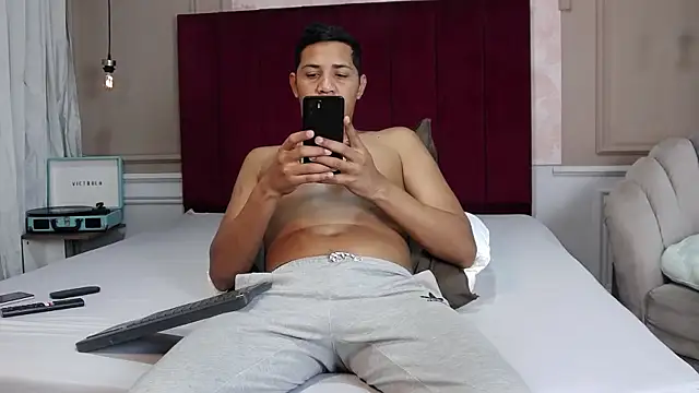 JoaoSalgado online show from 12, 10, 2025