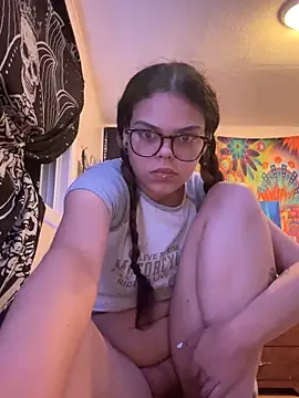 kykyloves online show from 15, 9, 2025